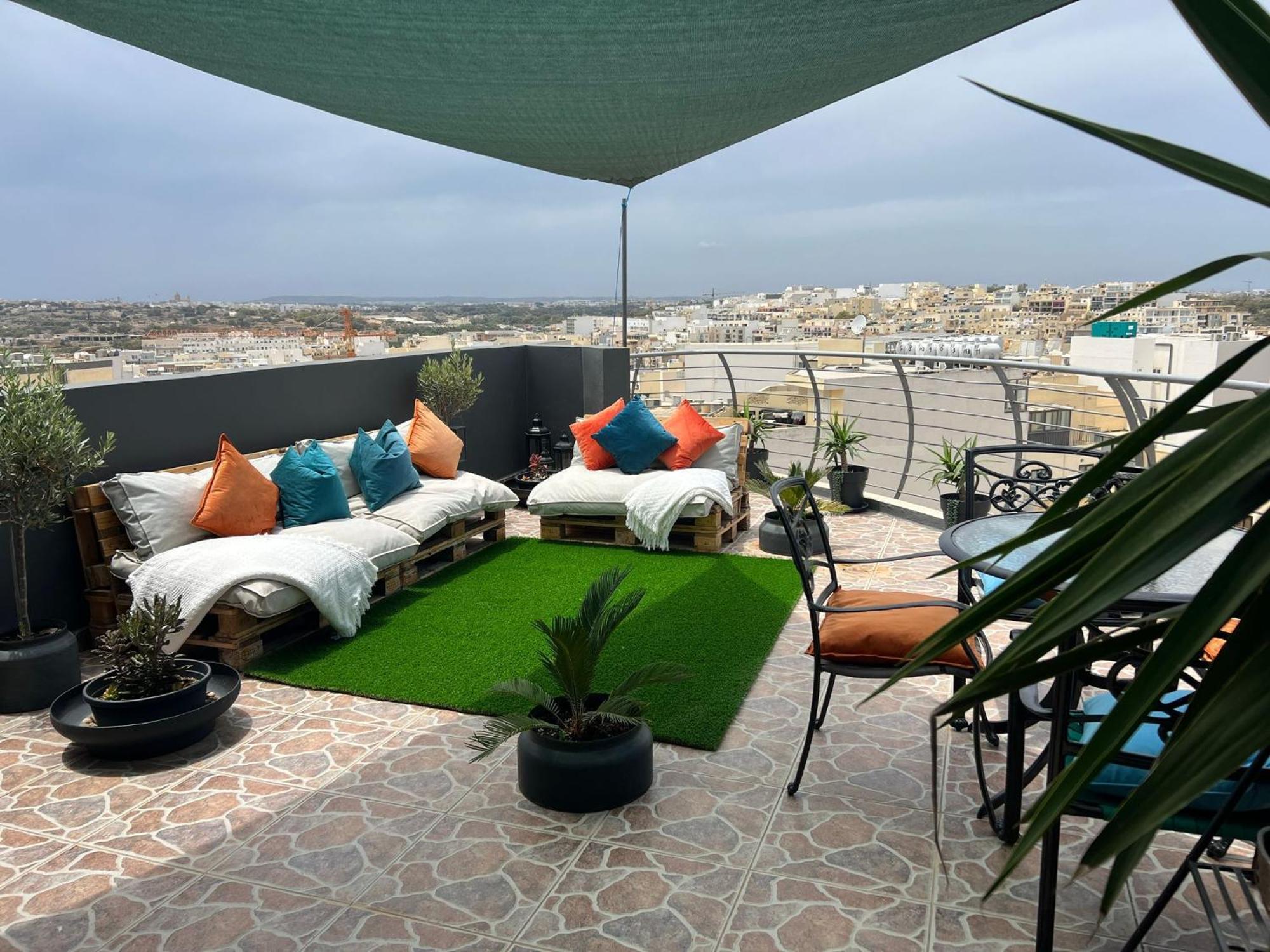 Trendy Seaside Escape 2 Bedroom Penthouse Marsaskala Exterior photo